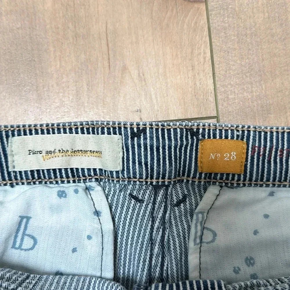 ANTHROPOLOGIE Pilcro and the Letterpress Railroad Striped Denim Shorts Sz 28 - Picture 3 of 8